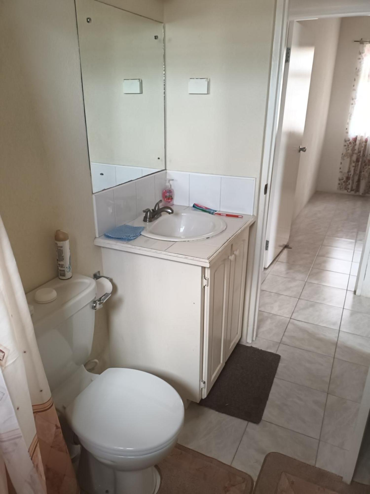 Super Breezy Cozynook ! Hotel Bridgetown Ngoại thất bức ảnh